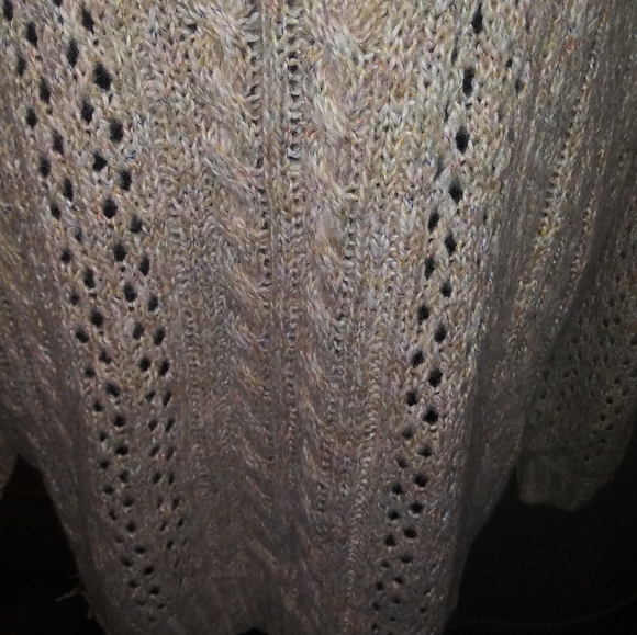 COPY - Maurices Oatmeal Open Weave Sweater XXL - Picture 4 of 7